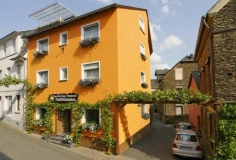 Weinstube Pension Moselbluemchen Цельтинген-Рахтиг Экстерьер фото